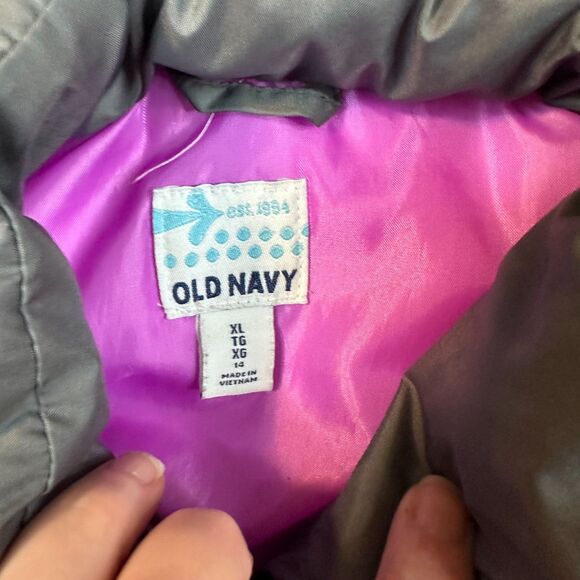 Old Navy Girls XL 16 Puffer Vest Dark Gray Pink Lined Women’s XS-S - Picture 3 of 5